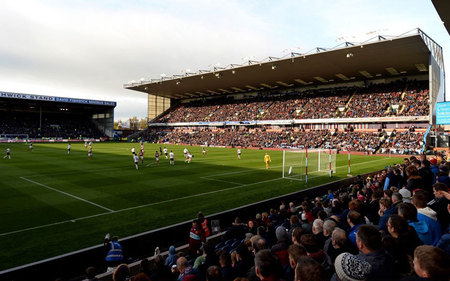 中享有盛誉 中享有盛誉