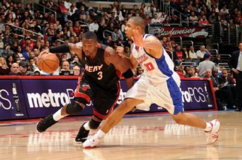 更是努力 更是努力